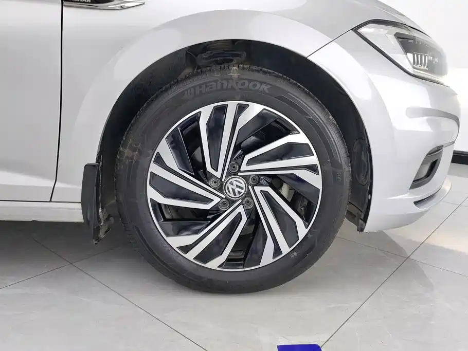 Volkswagen Sagitar — миниатюра 6
