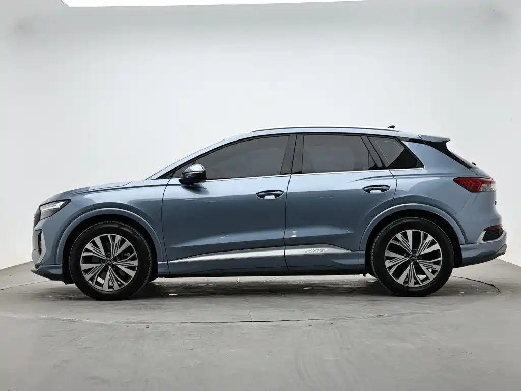 Audi Q4 e-tron — миниатюра 6