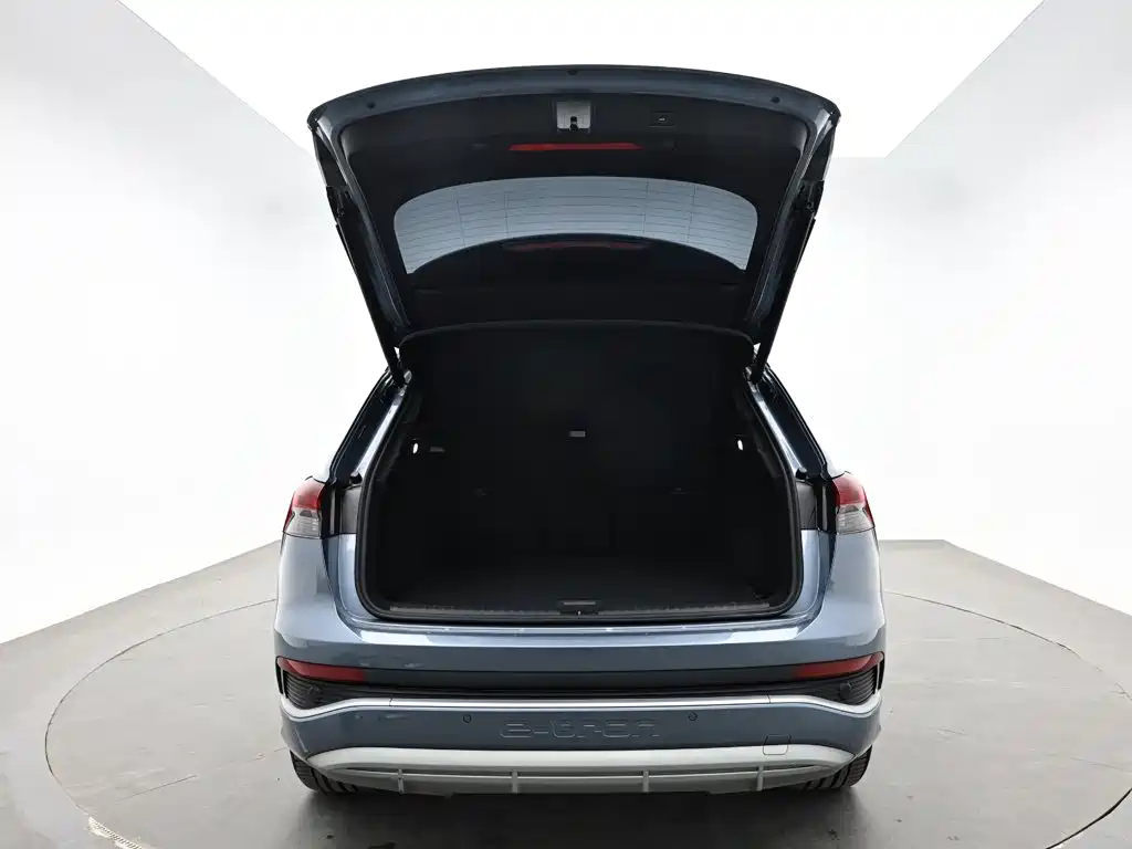 Audi Q4 e-tron — миниатюра 8