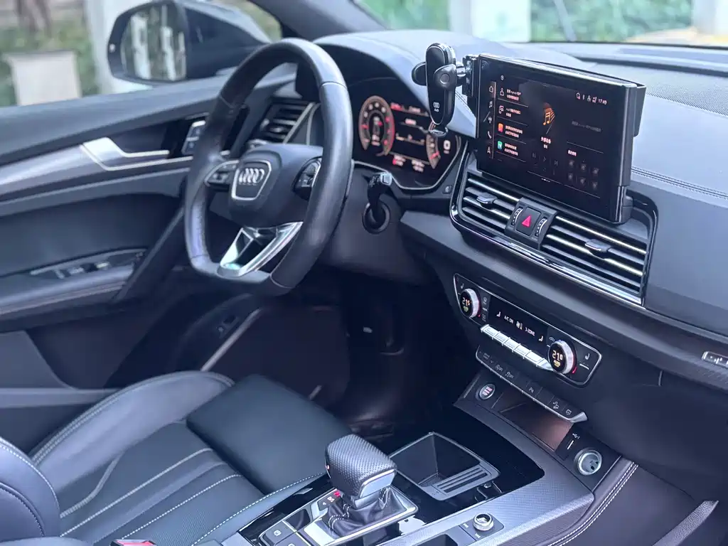 Audi Q5L — миниатюра 9