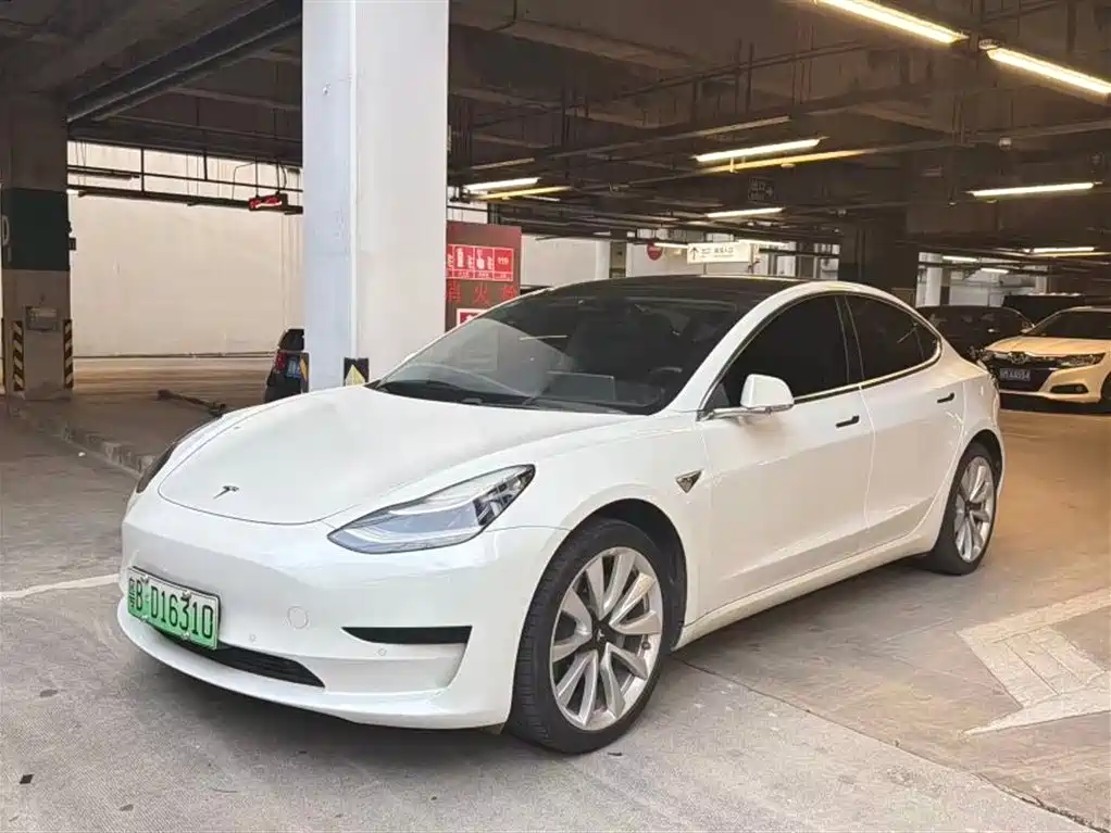 Tesla Model 3 2020