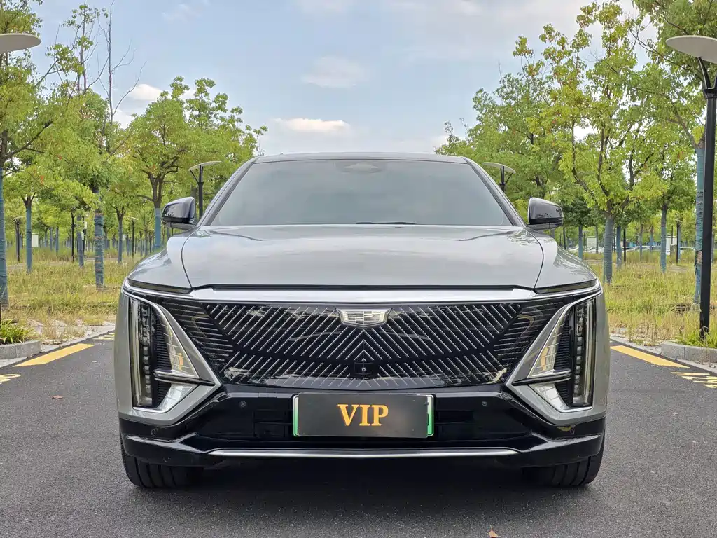 Cadillac Lyriq — миниатюра 2