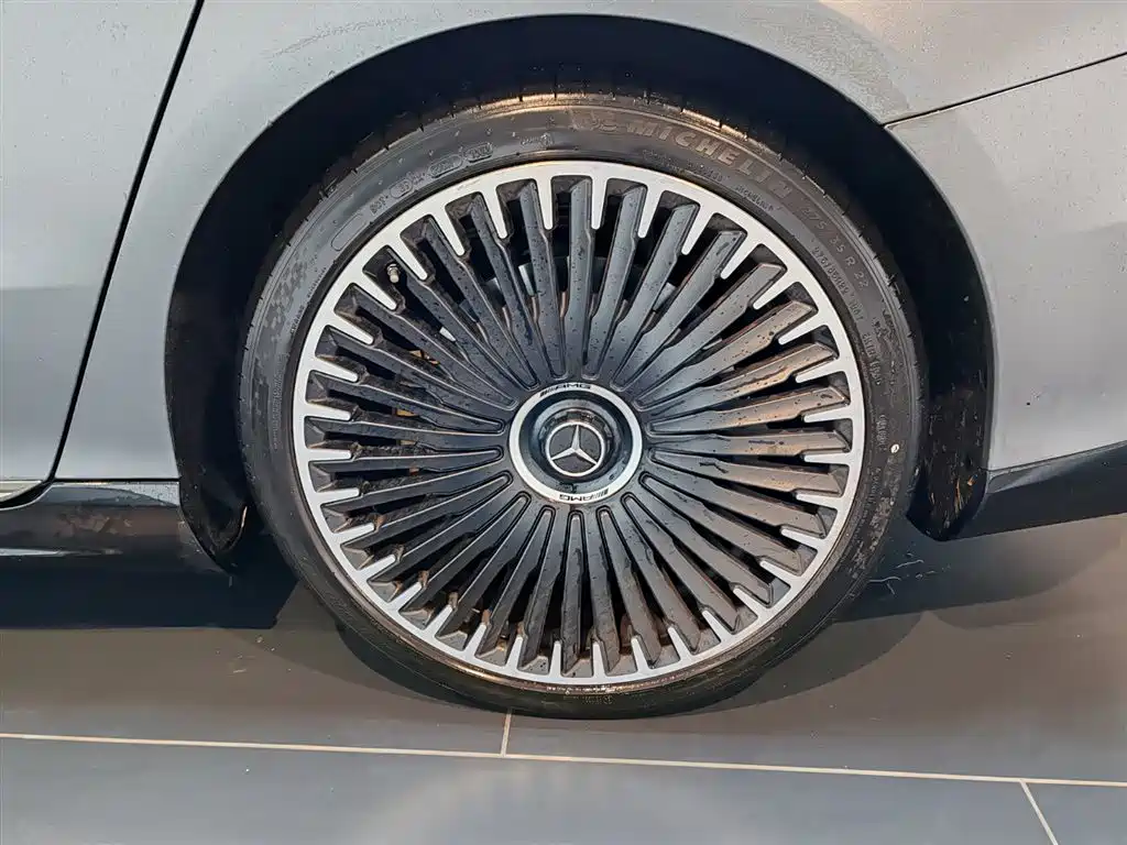 MERCEDES-BENZ EQS AMG