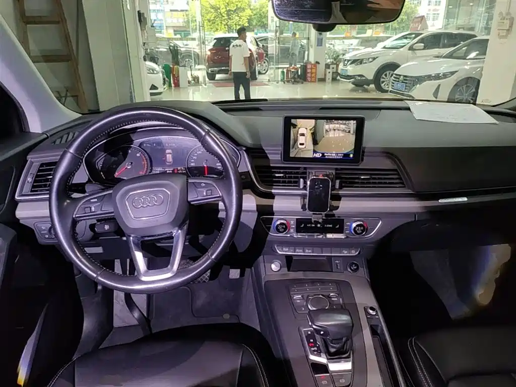 Audi Q5L 2018 40 TFSI V