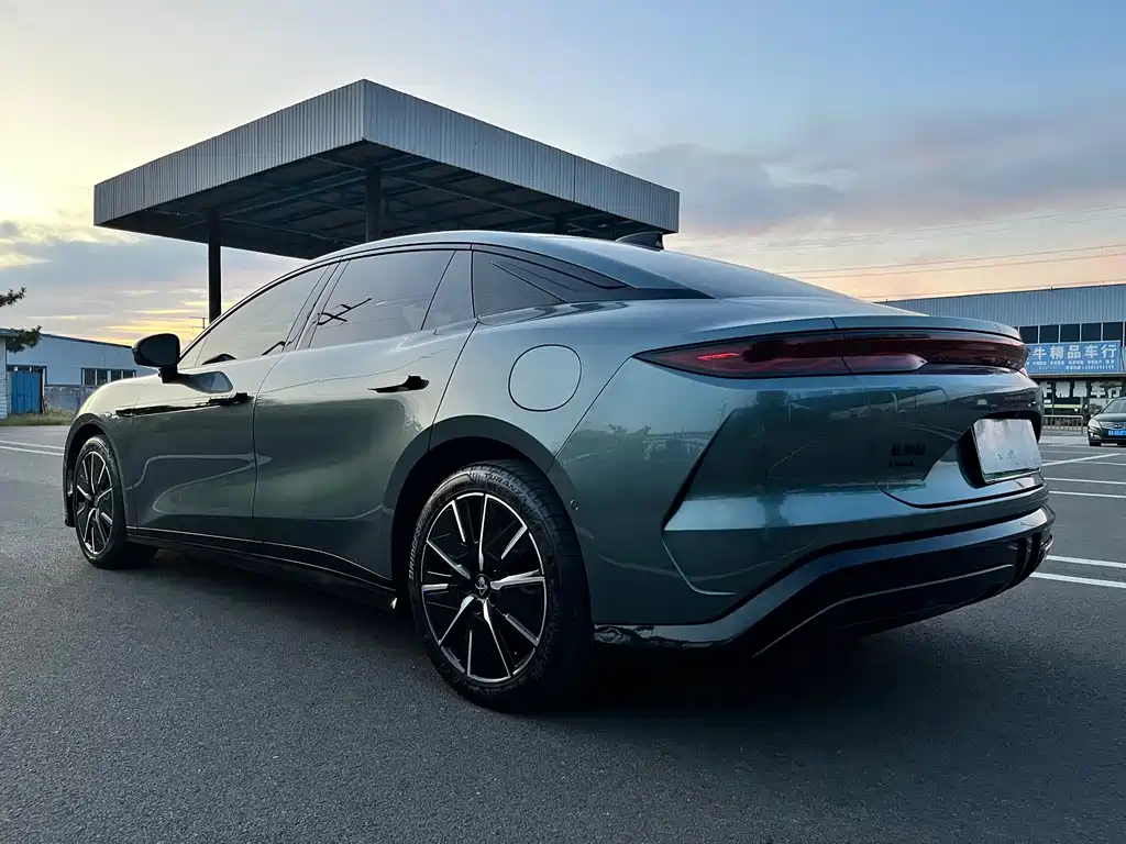 BYD Han L — миниатюра 22