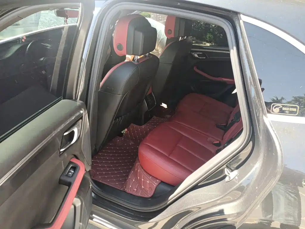 Porsche Macan — миниатюра 18