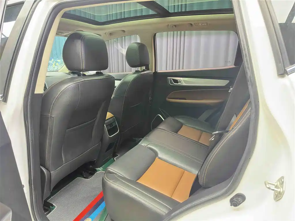 GEELY AUTOMOBILE VISION X6