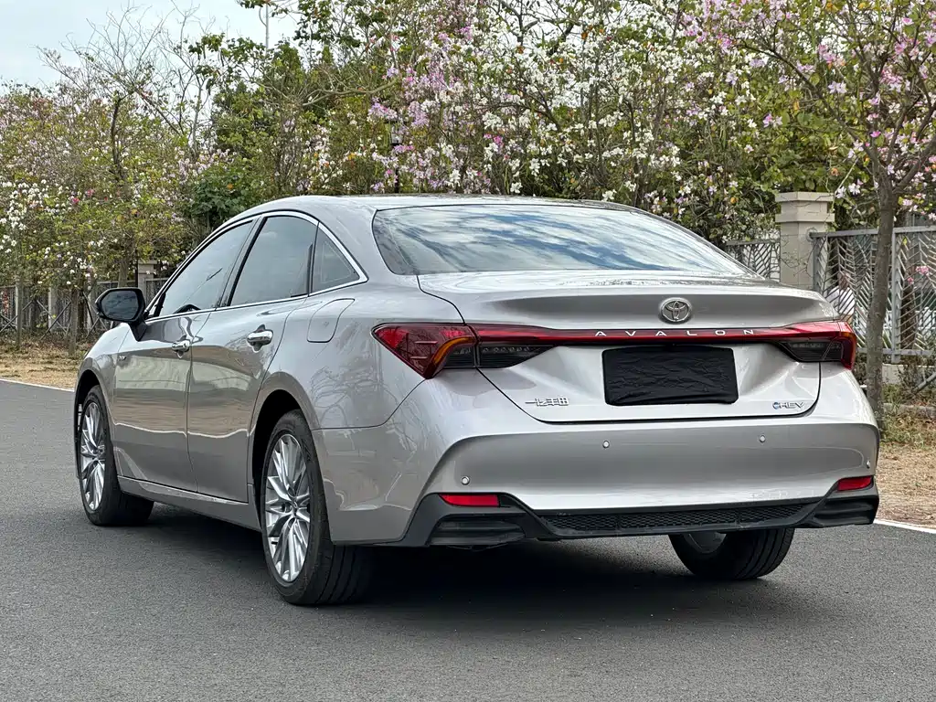 Toyota Avalon 2024 2.0L Luxury