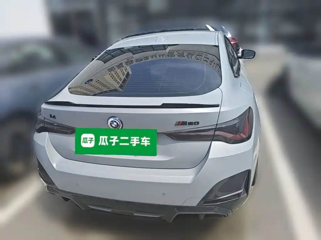 BMW i4 — миниатюра 8