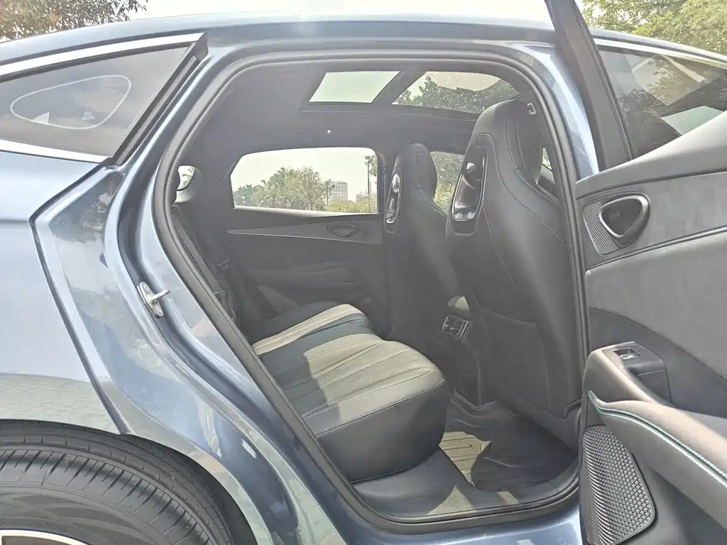 BYD SEAL 06 NEW ENERGY