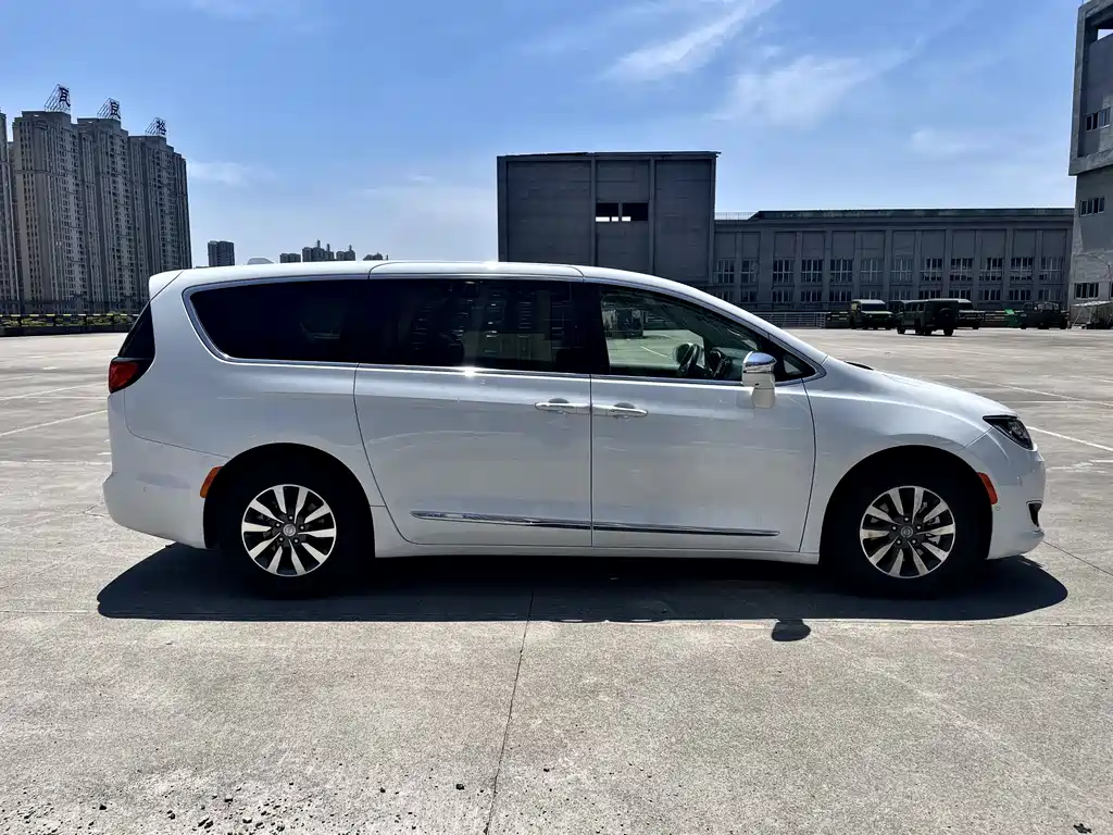 Chrysler Grand VoyagerPHEV PHEV 2019 3.6L