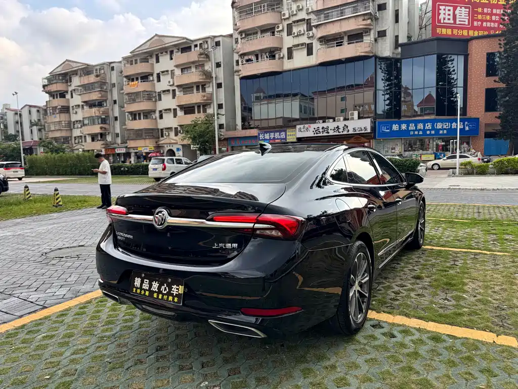Buick LaCrosse 2020 652T Luxury