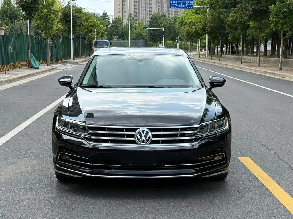 Volkswagen Phideon — миниатюра 2