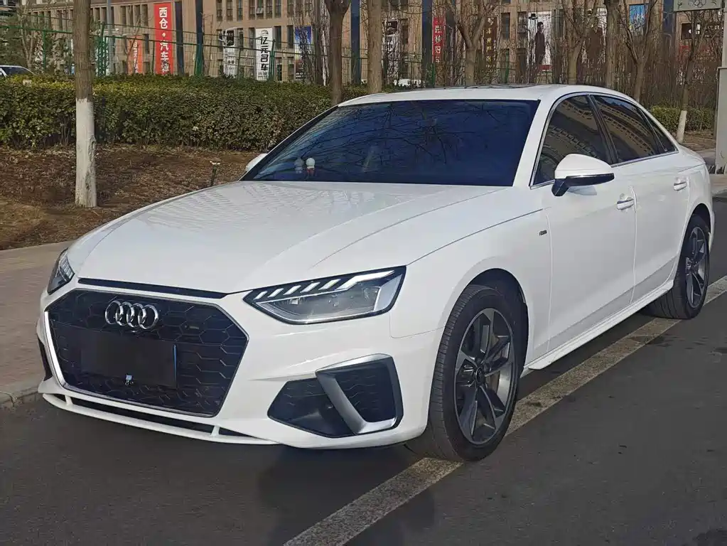 Audi A4L 2025