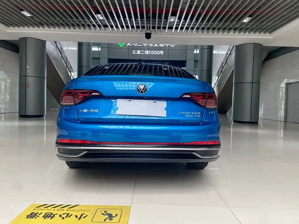 Volkswagen Sagitar - фото 8
