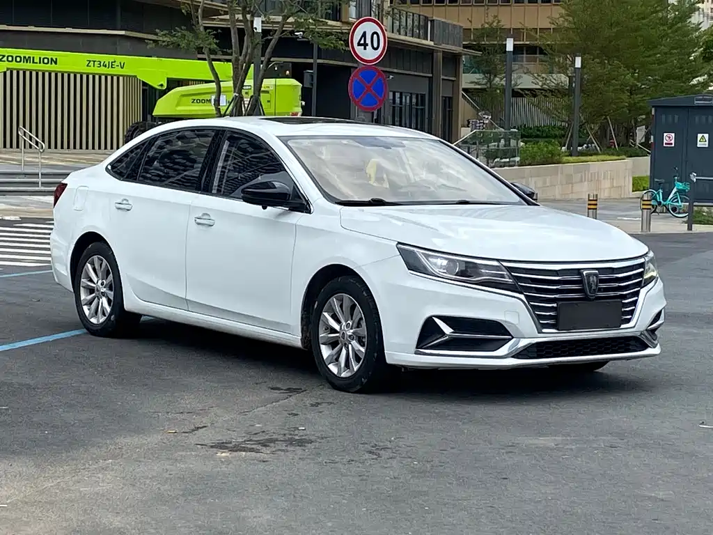 Roewe i6 New Energy — миниатюра 3