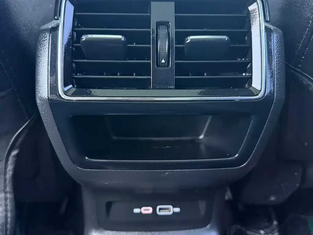 Skoda Karoq — миниатюра 13
