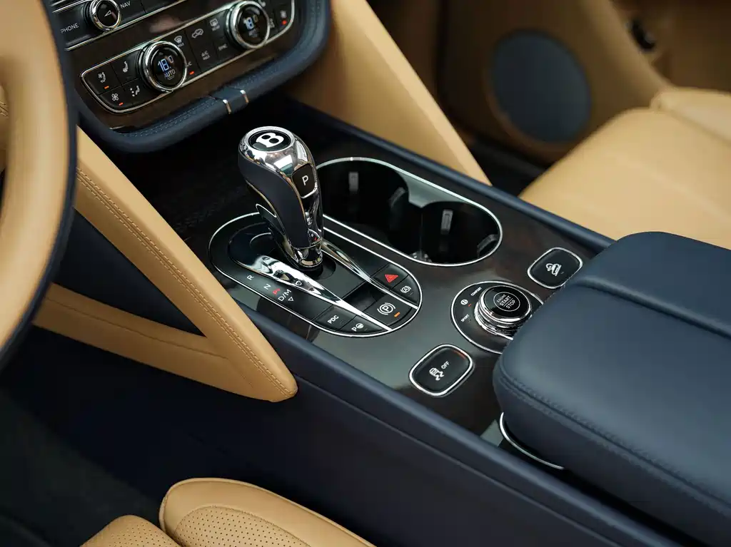 Bentley Bentayga — миниатюра 14