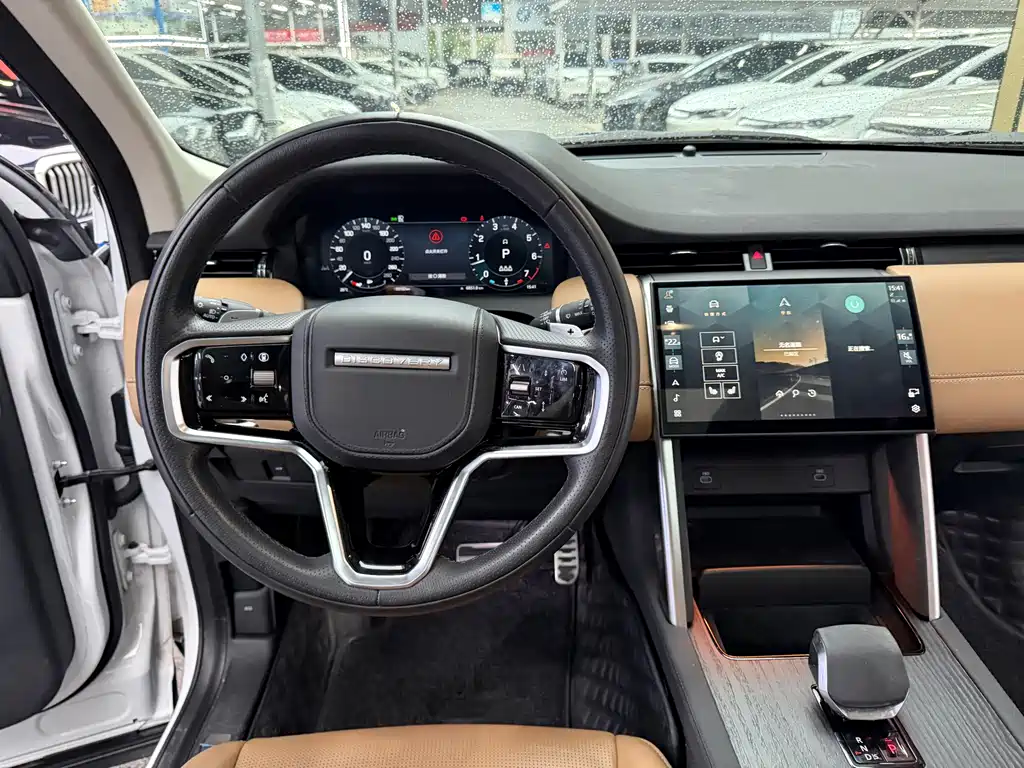 Land Rover Discovery Sport — миниатюра 15