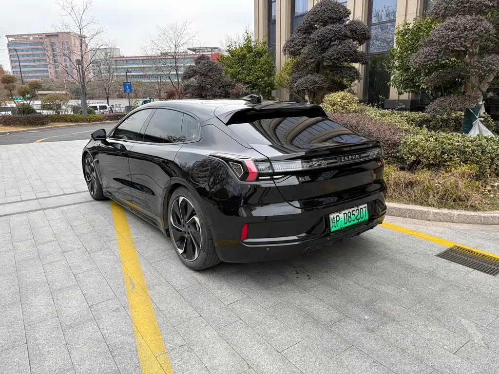 ZEEKR EXTREME KRYPTON 001