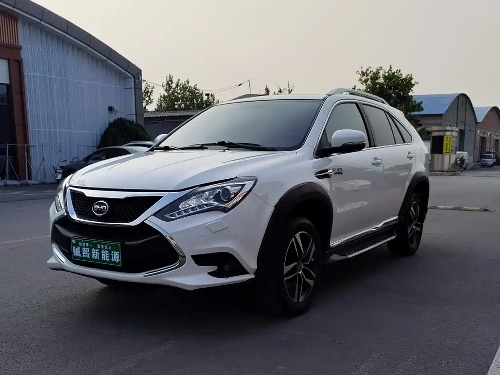 BYD Tang New Energy 2016