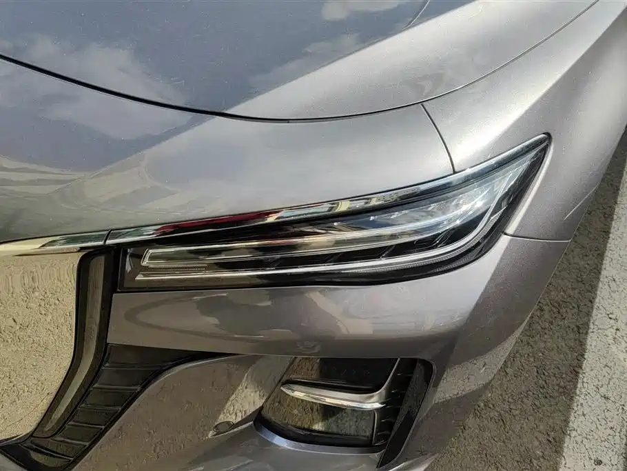 RED FLAG HONGQI H5