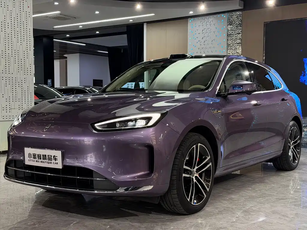 AITO M5 2025 EREV Ultra 4WD Edition