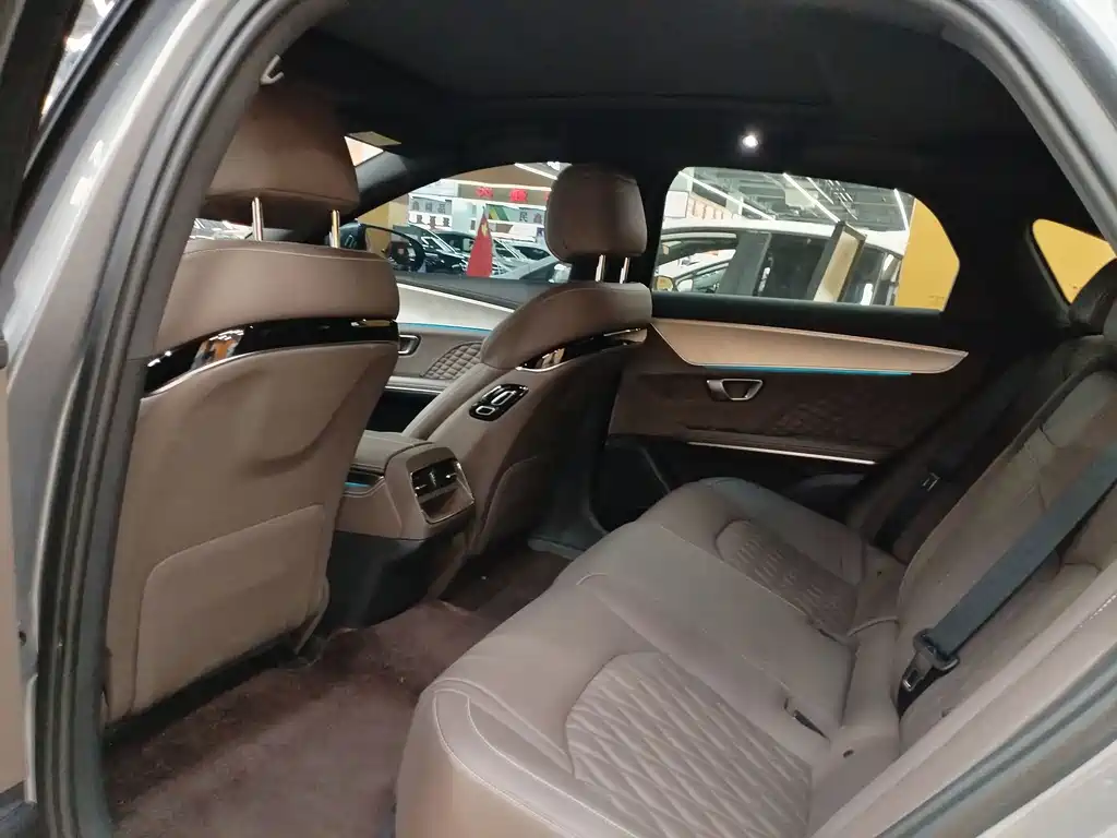 BYD Han — миниатюра 6