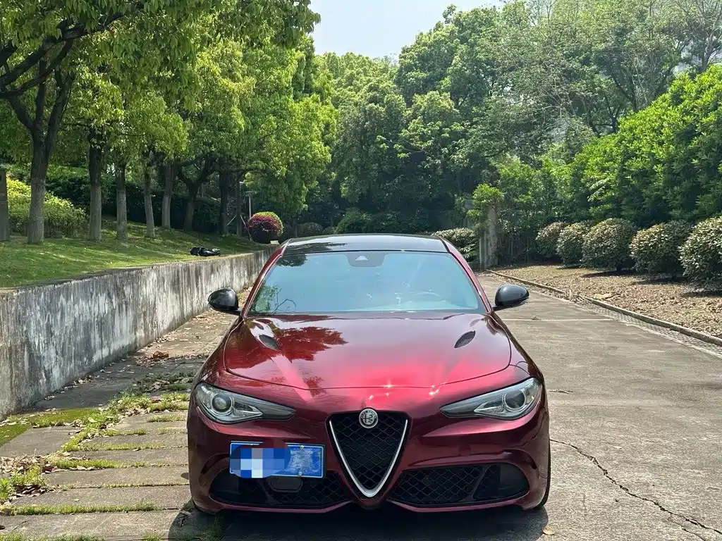 Alfa Romeo Giulia — миниатюра 11
