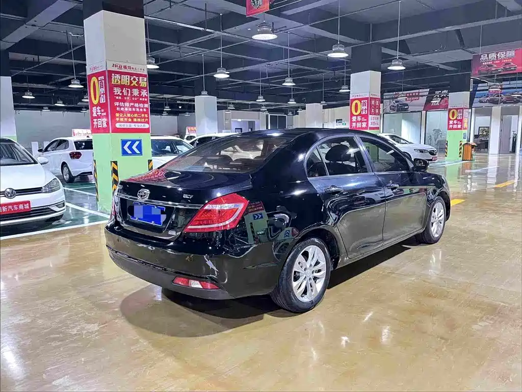 Geely Emgrand — миниатюра 7