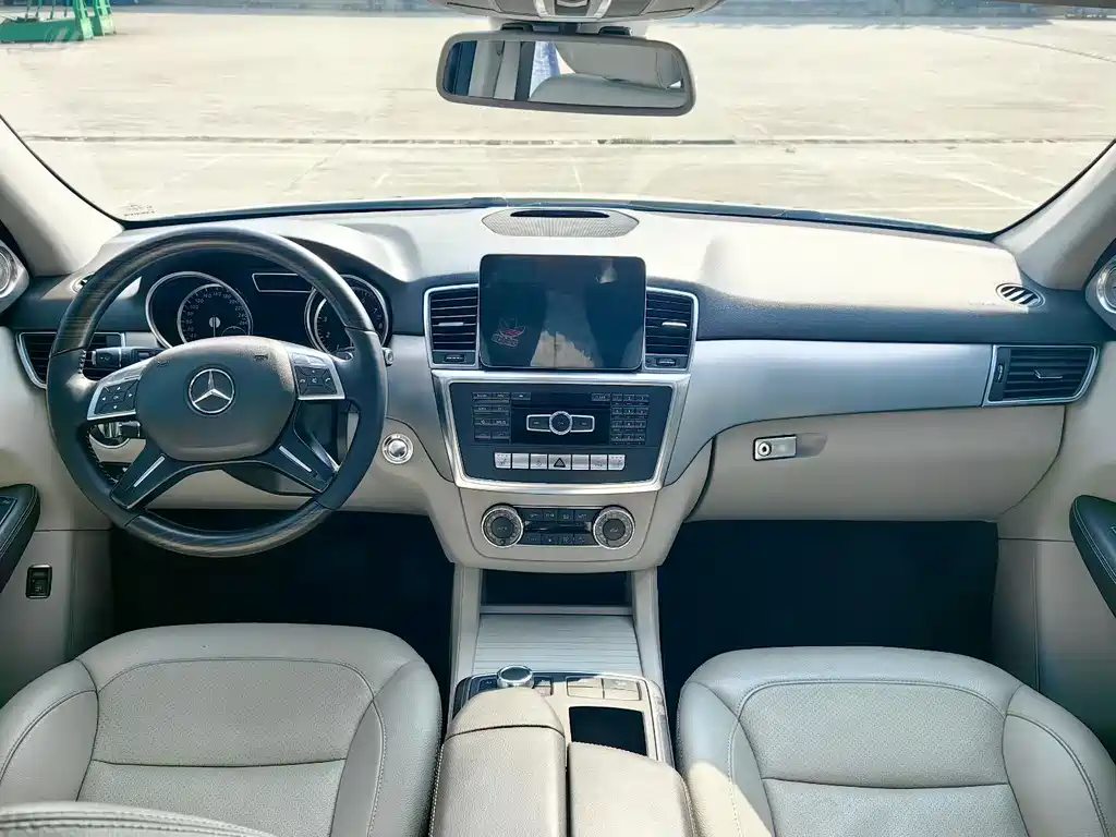 Mercedes-Benz M 2012 ML 300