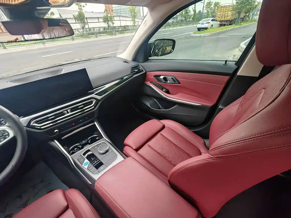 BMW i3 — миниатюра 8
