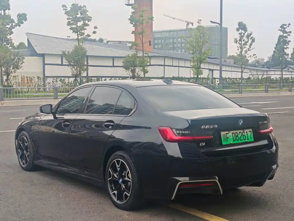 BMW i3 — миниатюра 9