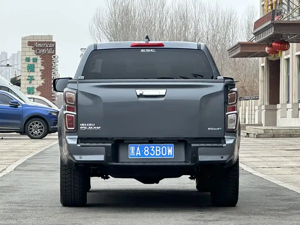 ISUZU D MAX
