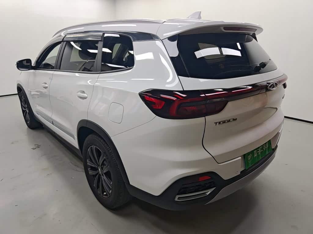 CHERY Tiggo 8 1.5 л 2023 г. Белый, пробег 41300 км