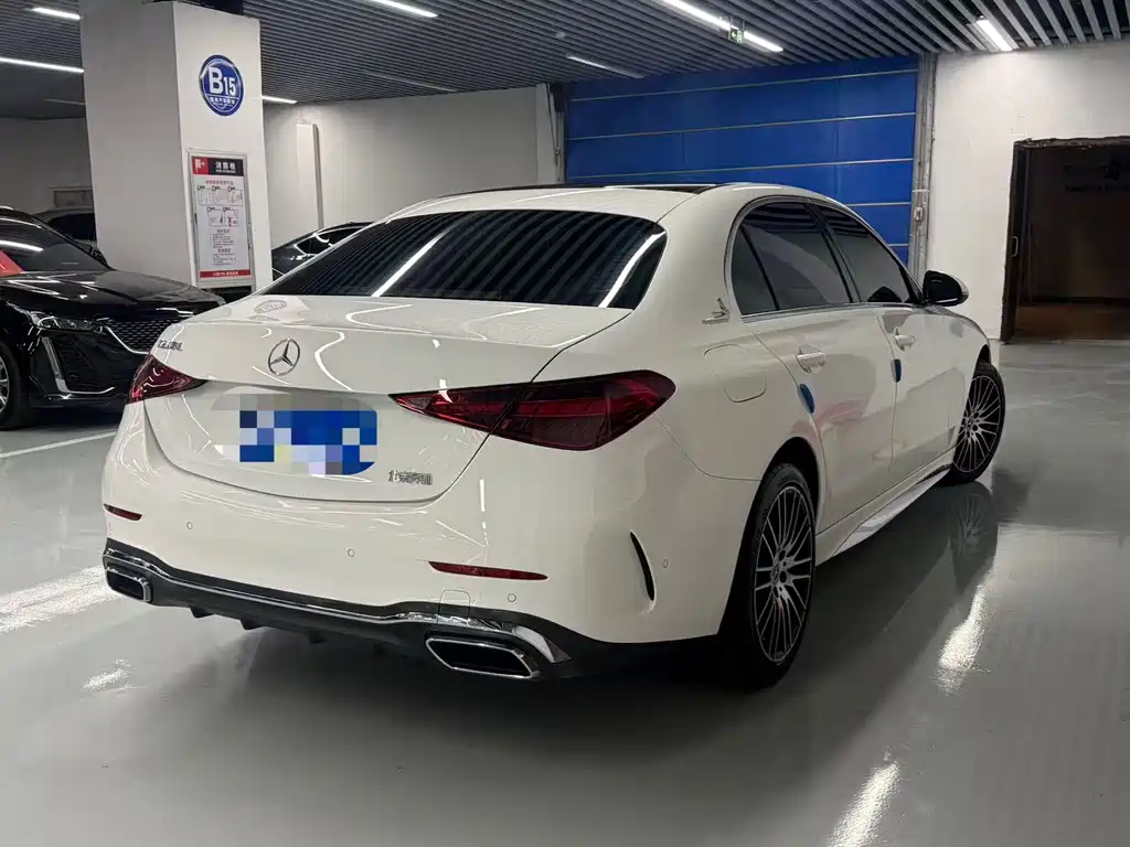 Mercedes-Benz C-Class — миниатюра 14