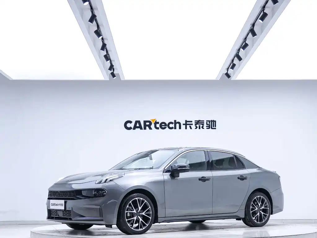 2021 Lynk & Co 03 - zdjęcie 1 z 26