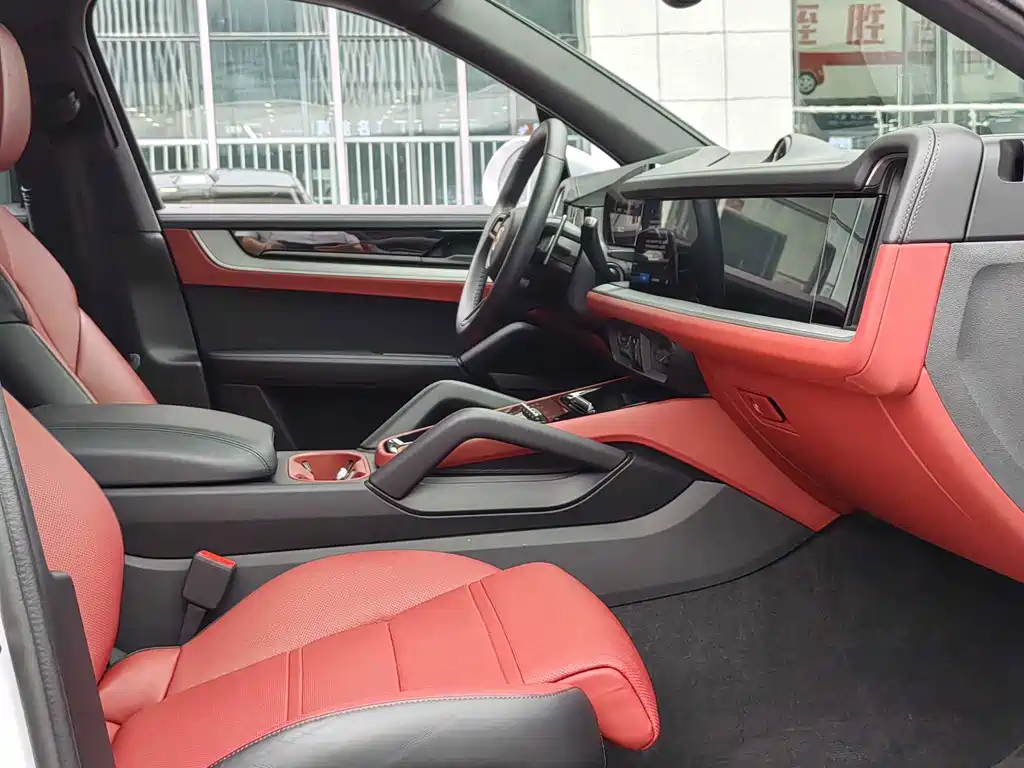 Porsche Cayenne — миниатюра 19