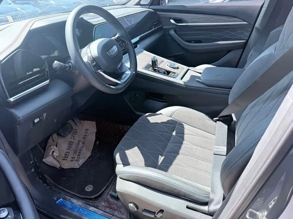 Geely Monjaro L 2025 2.0TD AT