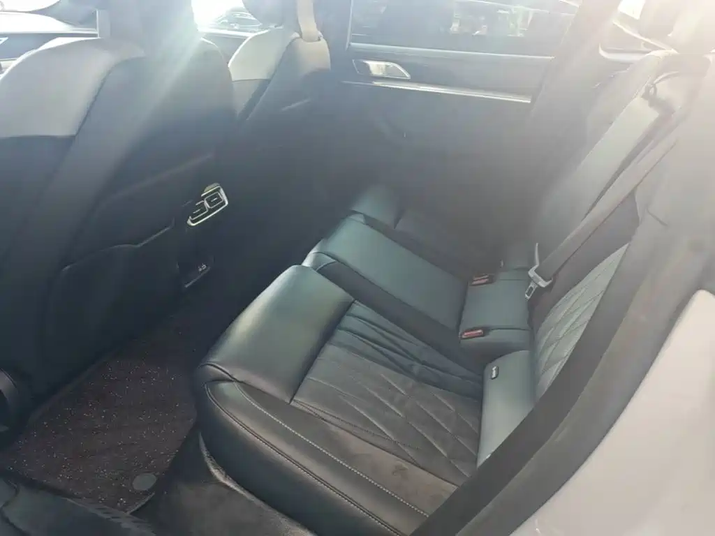 Neta S Shooting Brake — миниатюра 17