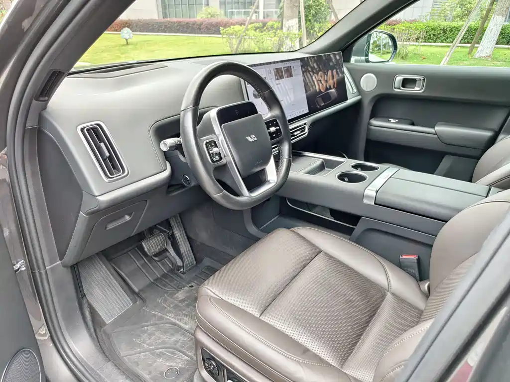 Li Auto L8 2023 Pro