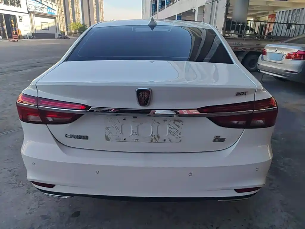 Roewe Roewe i6 Classic — миниатюра 6
