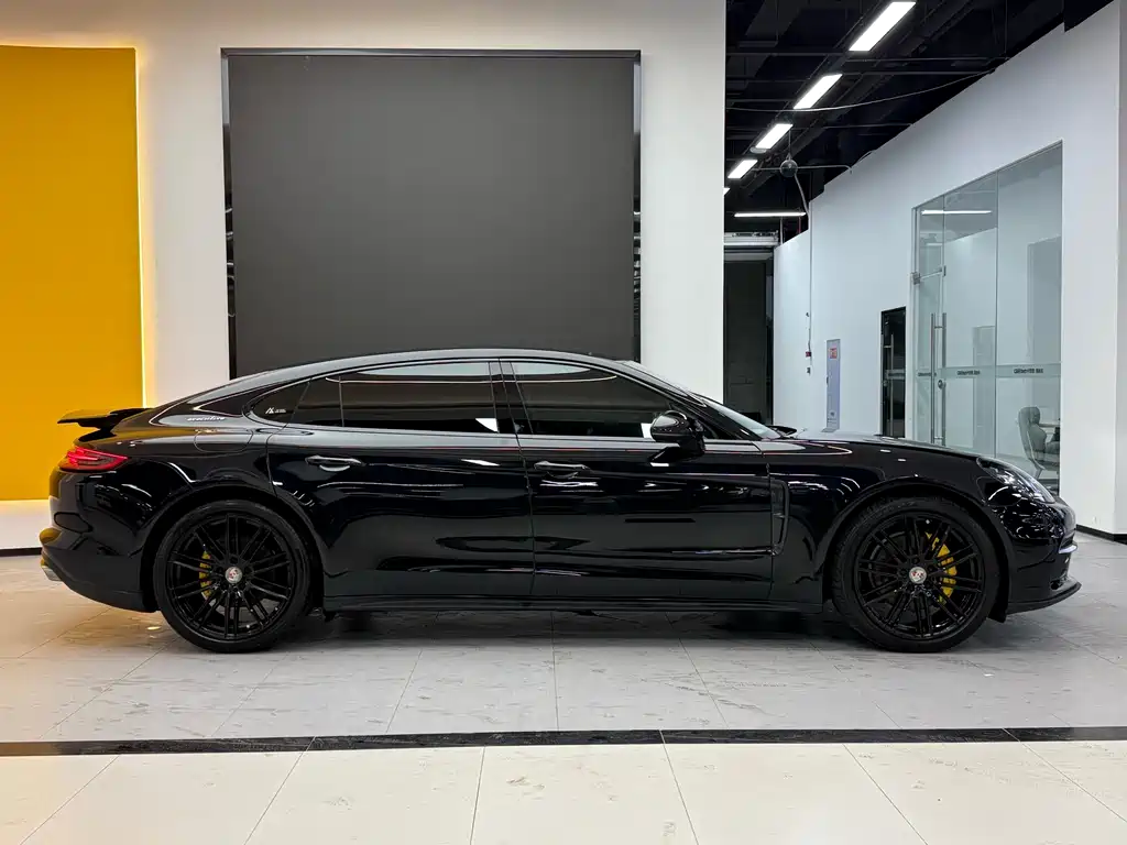 Porsche Panamera 2017 Panamera 4 Executive Long Wheelbase 3.0T