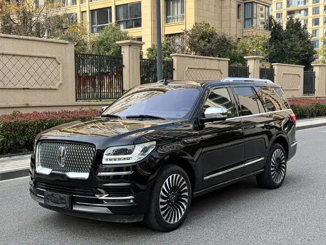 LINCOLN NAVIGATOR 2020