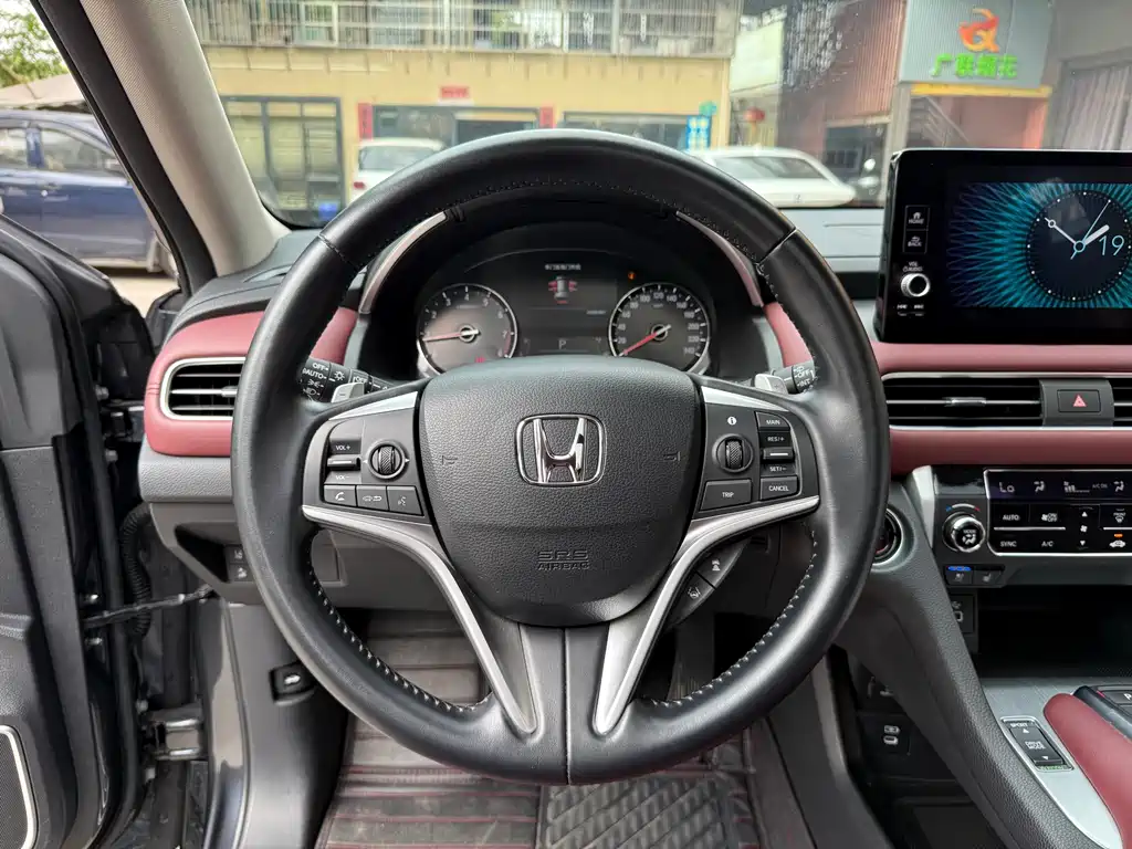 HONDA CROWN ROAD