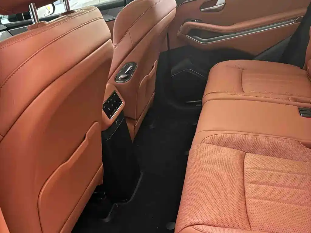 BYD Дон Л. — миниатюра 6