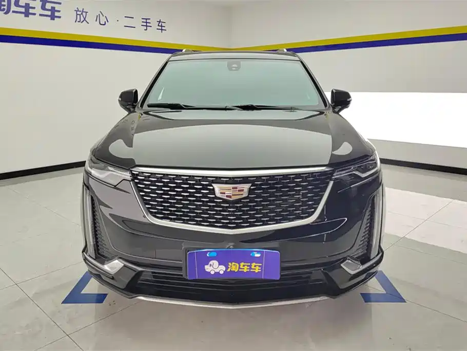 Cadillac XT6 2020 28T мест