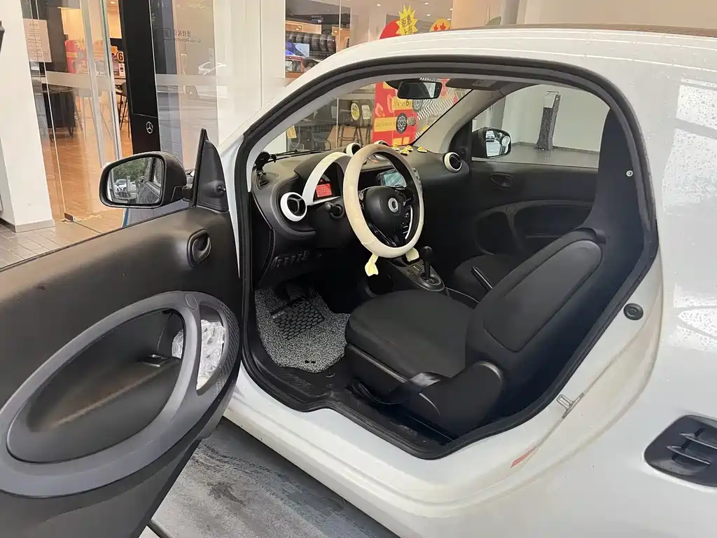 Smart fortwo 2015 1.0L 52