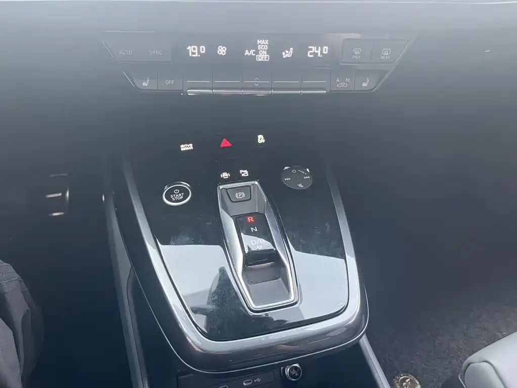 Audi Q4 e-tron 2024 40 e-tron