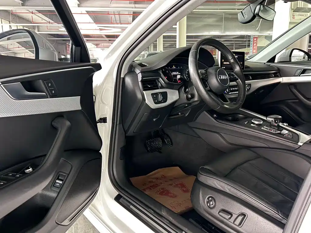Audi A4L 2017 Plus 40 TFSI Fashion